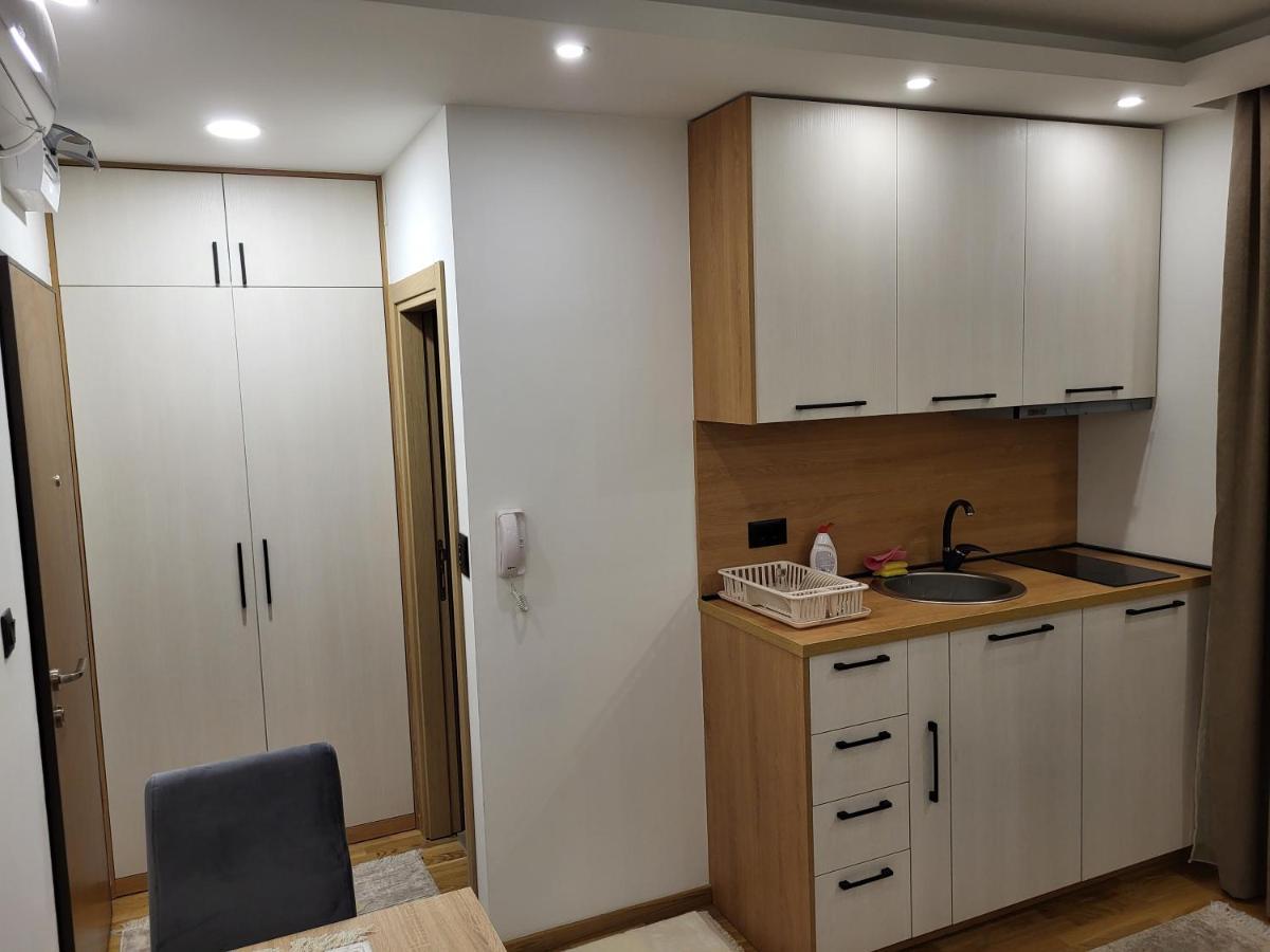 Lux Apartmani Bajova Cetinje Esterno foto