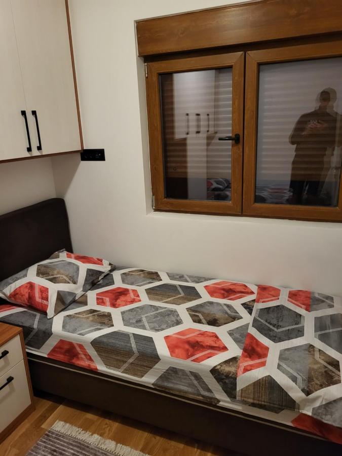 Lux Apartmani Bajova Cetinje Esterno foto